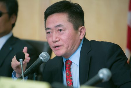 退党中心发言人:退党救赎良心(图文)