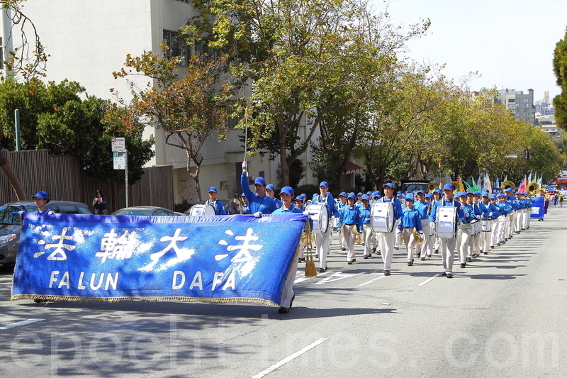 组图一:旧金山声援1亿2千万中国人三退