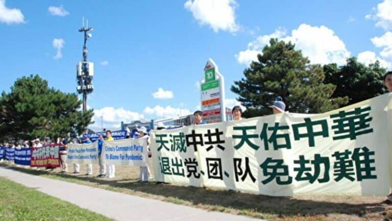 前凤凰记者:党媒员工天天翻墙 中共官员悄悄退党(图文)
