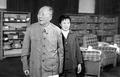 〝陈小姐〞自爆威水史:我可让毛泽东赶走张玉凤