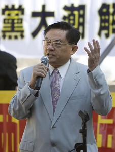 伍凡:一切罪恶都来自万恶之源共产党(图文)