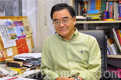 金钟:欲了解共产党应看《九评》(图文)